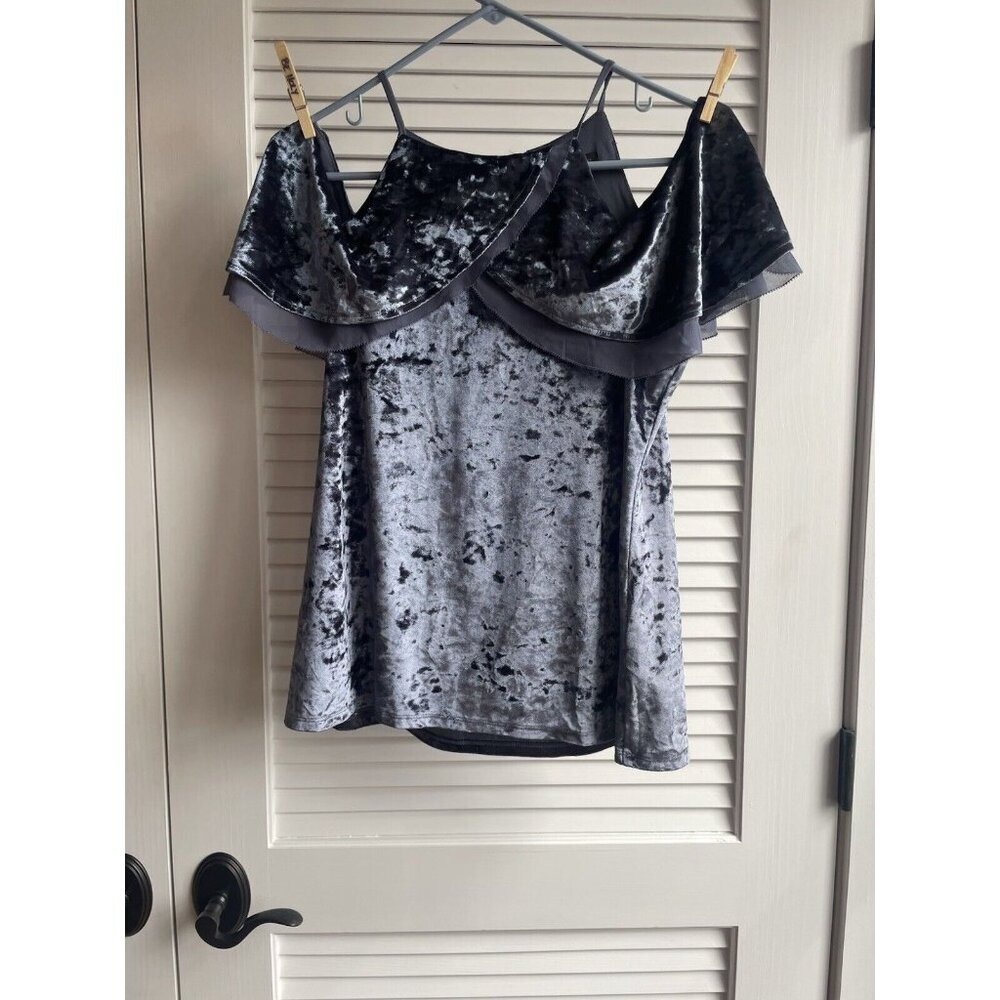 WHITE HOUSE BLACK MARKET Women's Gray Velvet Blouse w/ Cold Shoulders Sz S